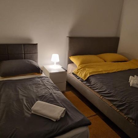 Apartman Migliore Sesvete Exteriör bild