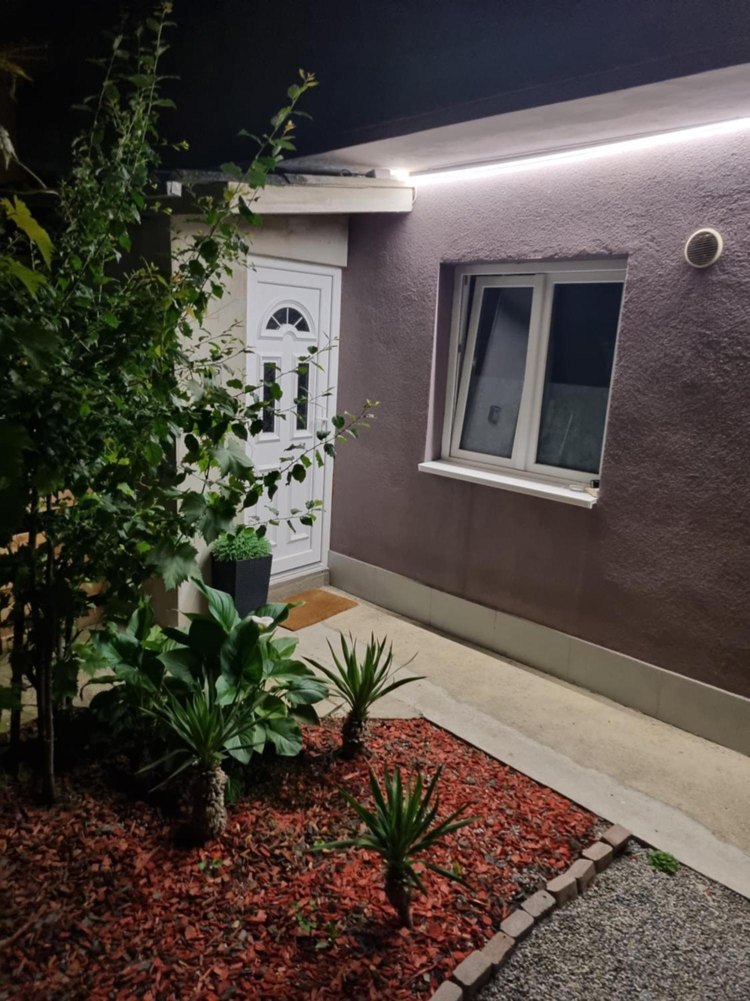 Apartman Migliore Sesvete Exteriör bild